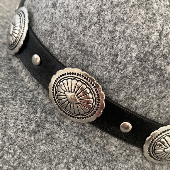 Grey Hat - Picture 3 of 3